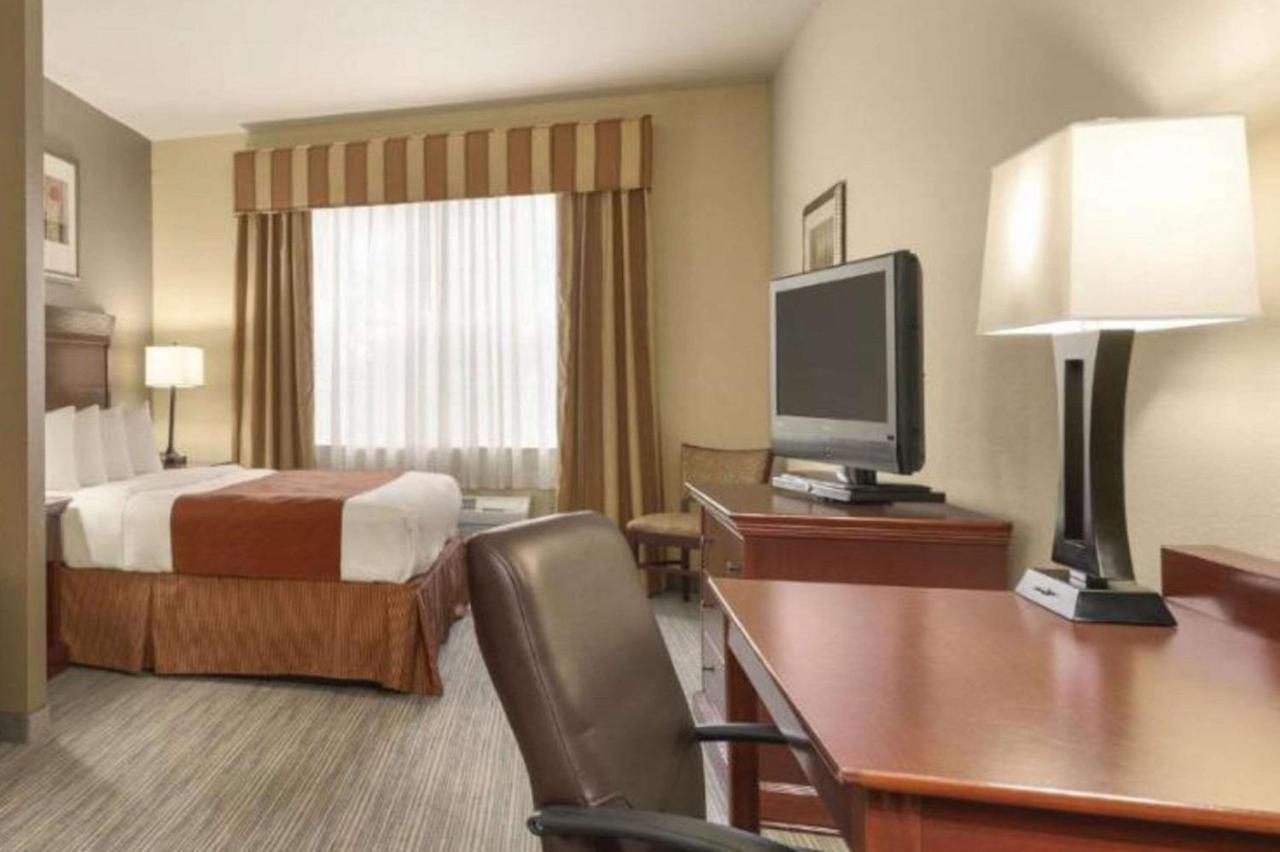 Seffner Inn&Suites Exterior foto